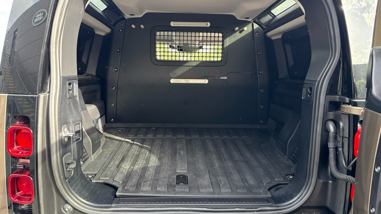 Land Rover Defender 90 Diesel 3.0 D200 Hard Top Auto